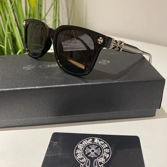 Chrome hearts classical sunglasses chic